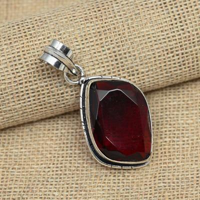Colgante de regalo de Navidad hecho a mano de plata de ley 925 maciza con piedras preciosas de granate rojo