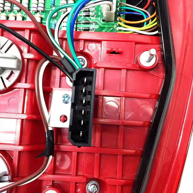 Skoda Octavia 10-14 LED Taillight Assembly - Rear Brake & Reverse Light Lens