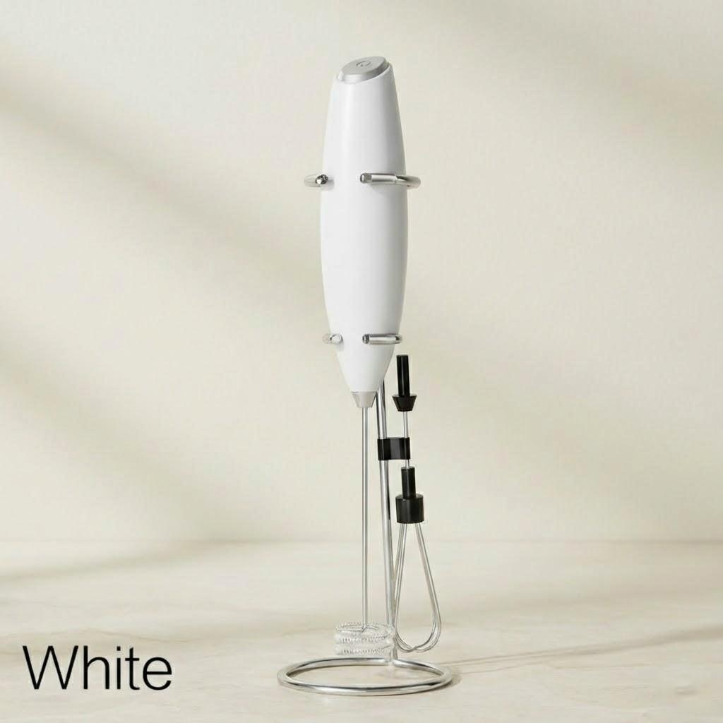 

Powerful Electric Milk Whisk Handheld Mini Whisk Kitchen Tools Household Goods for Coffee Cappuccino Latte білий