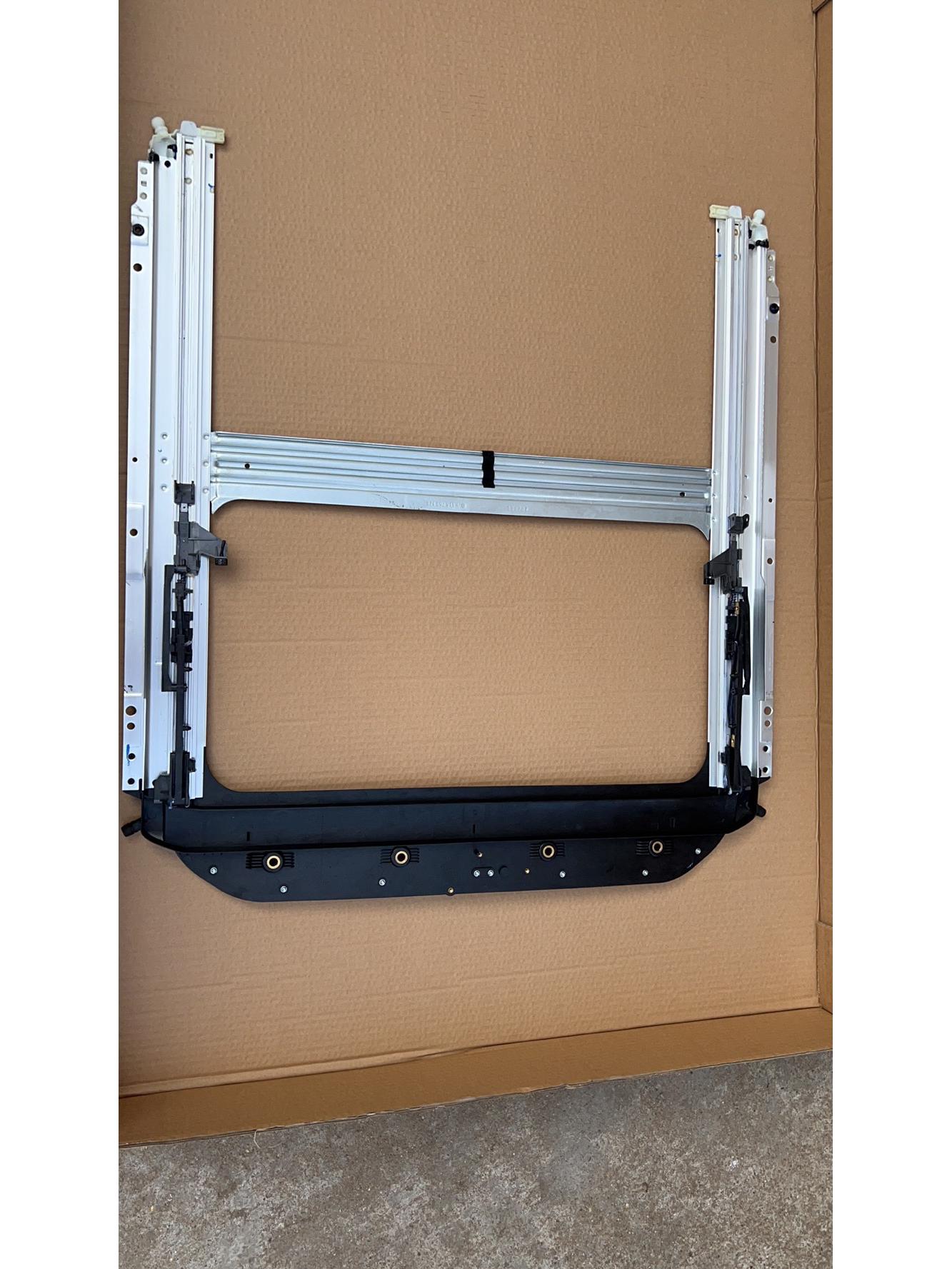 Zinc Alloy Frame for Sunroof Assembly Repair - Compatible with New Santana and Lavida Models.