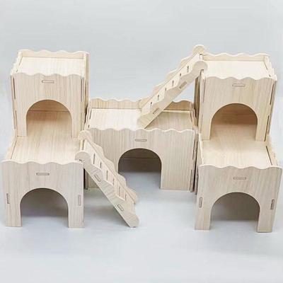 Mehrstöckiges Hamsterhaus aus Holz mit Brücke, Plattform und Leiter für Igel und Kleintiere
