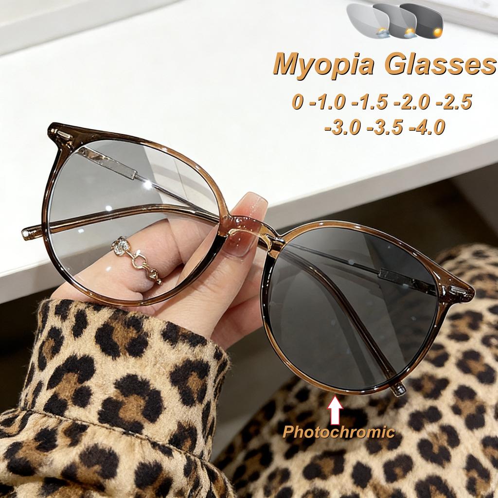 2026 New Fashionable HD Photochromic Women's Myopia Glasses Ultra Light Neutral High Quality Versatile Anti Blue Light Glasses