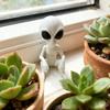Mini Ornament Extraterestru Figurine Extraterestre SF Statuetă Extraterestru Amuzant Așezat Decor Ghiveci pentru Grădină Casă Decor Birou Cadou Iubitori Extraterestri