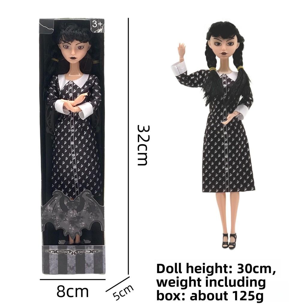 Wednesday Addams 9 Zoll PVC-Puppe mit Schuluniform und dunklem Stil Dekor