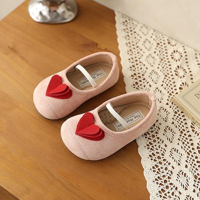 

Round-toe soft-soled casual shoes - model with heart pattern on the surface and soft leather ballet shoes in various colors 34