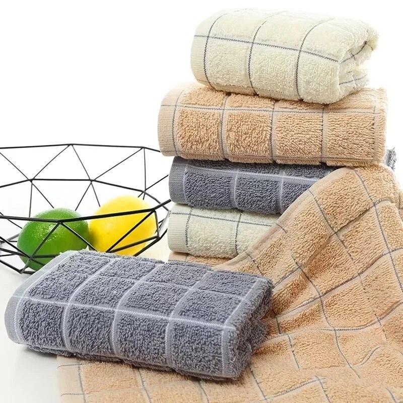 3 Absorbent Soft Towels for Quick Drying Suitable for Daily Use