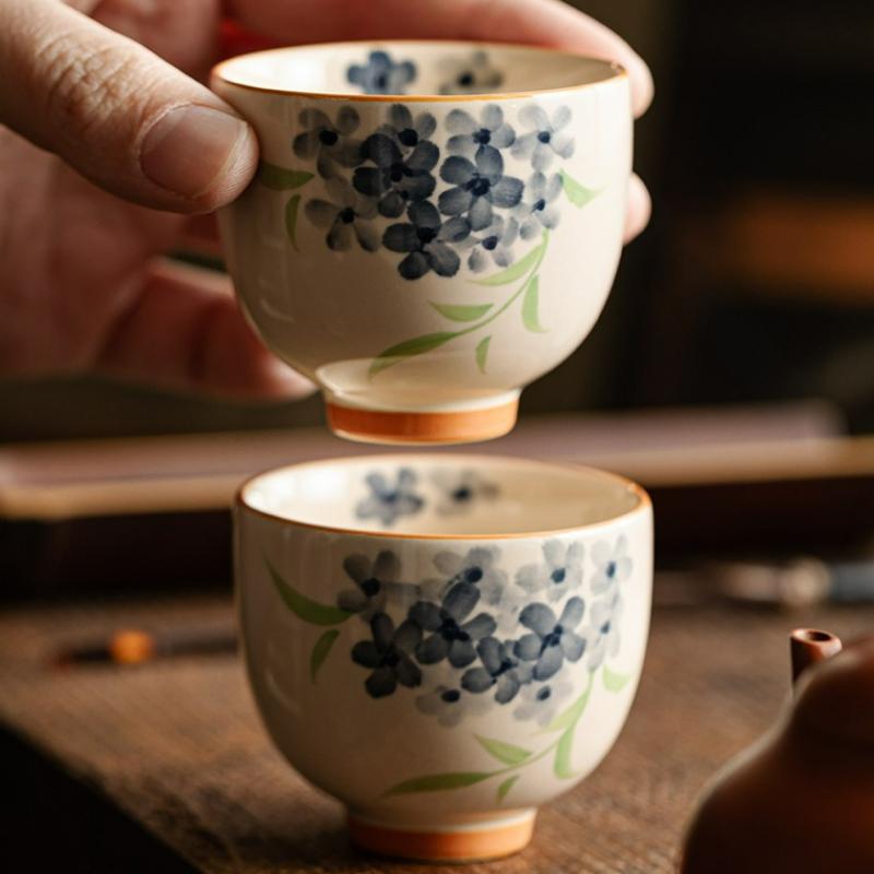 Janpanese Ceramic Tea Cup Kung Fu Tea Set Household Personal Cup Portable Hand Painted Flower Master Cup Teaware Accessories