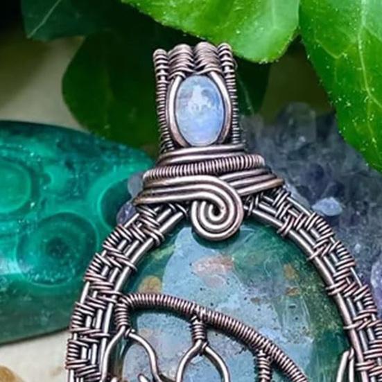 Handcrafted Pendant Necklace Eye-catching Elegant Women Handmade Pendant Jewelry Gift