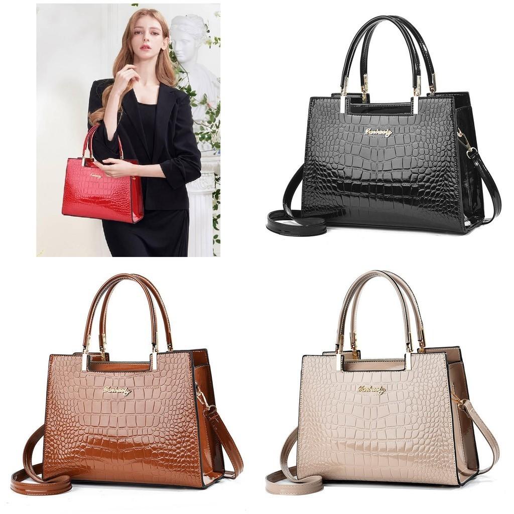 Trendy Mom Bag Perfect For Daily Use 2023 Summer Collection Medium Size Crocodile Pattern Multiple Colors