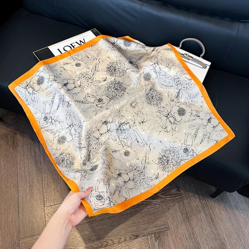 New silk scarf women's fashion versatile high-end small square scarf Korean version neck protection scarf spring and autumn retro scarf binding bag