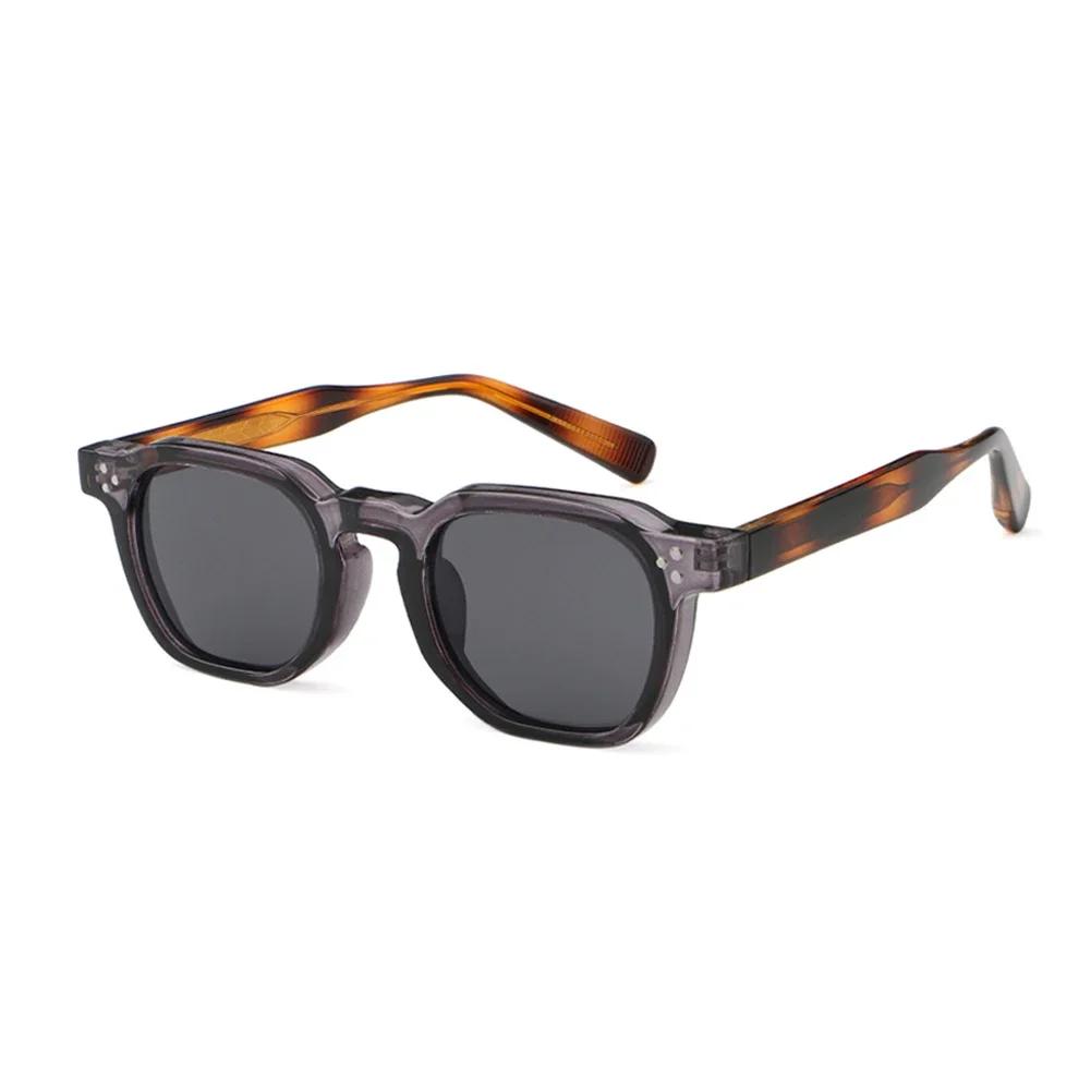 

Trendy Classic Rivet Oval Sun Glasses Glasses Ladies Men Luxury Leopard Sun Eyeglasses Anti Blue Light Glasses Spectacle Frame Frame