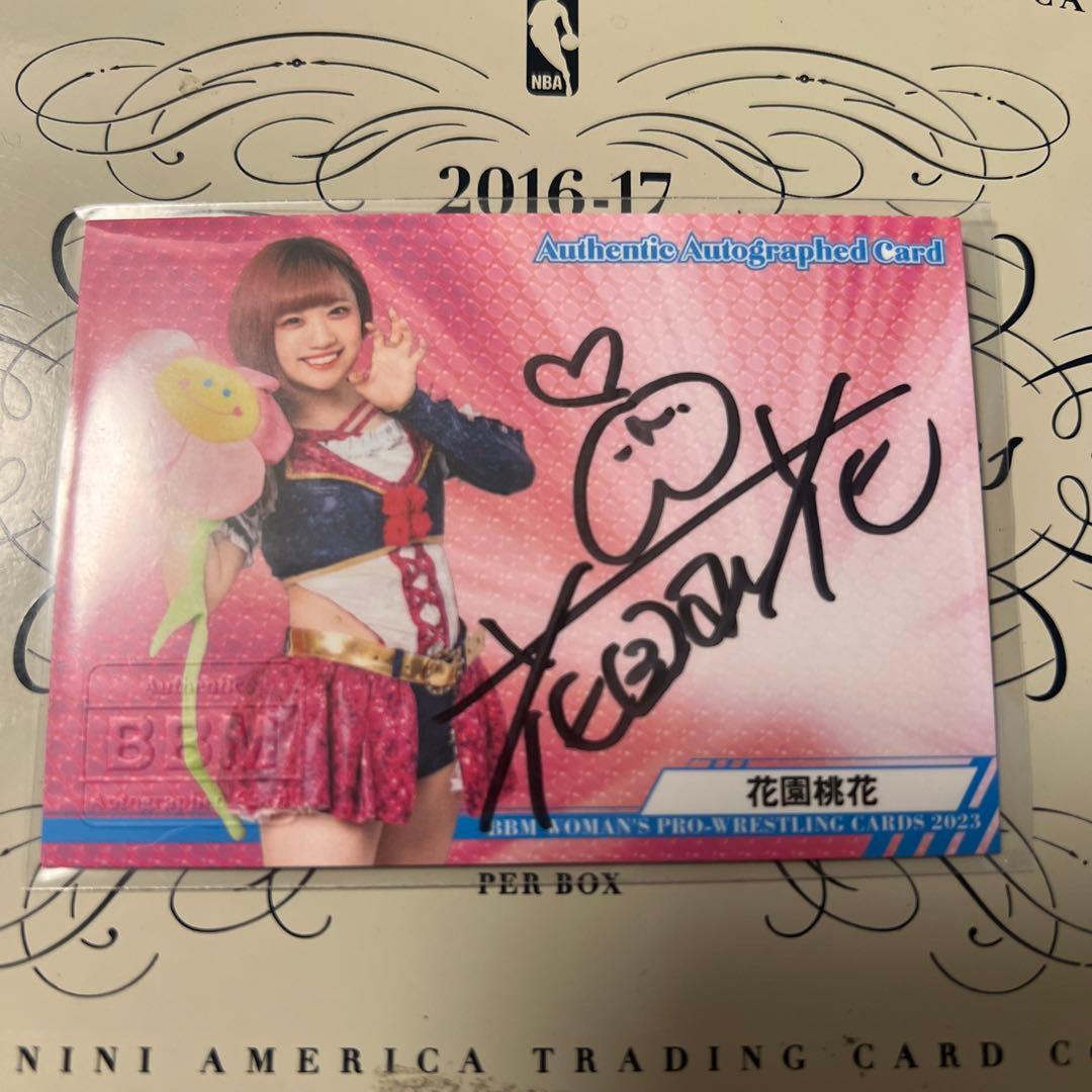 BBM 2023 Women s Pro Wrestling Momoka Hanazono Autograph Card Limited to 100 pieces