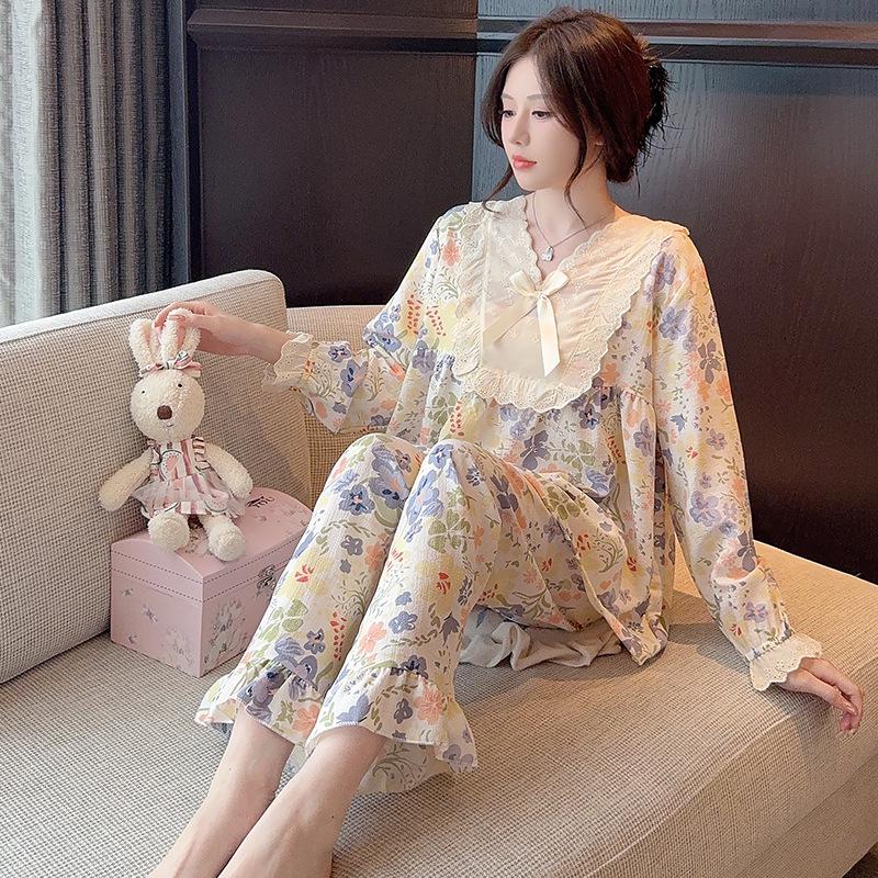 Plus Size Women's Pajamas: Sweet Princess Style, Lace, Long Sleeves - Perfect for Spring and Autumn