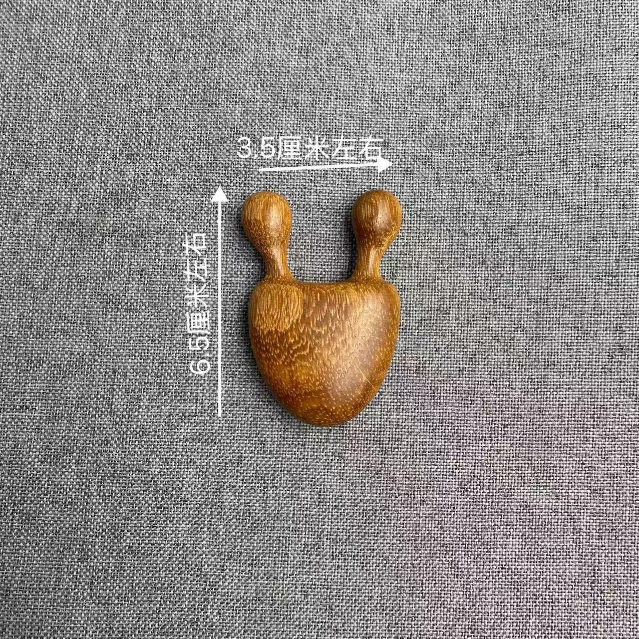 Sandalwood Face & Meridian Comb: Little Green Frog Beauty Tool for Facial Massage & Nose Bridge Scraping