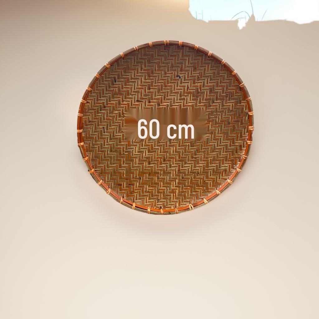 Handmade Retro Round Bamboo Basket: Multi-Purpose Storage, Winnowing Sieve, and Fruit Plate