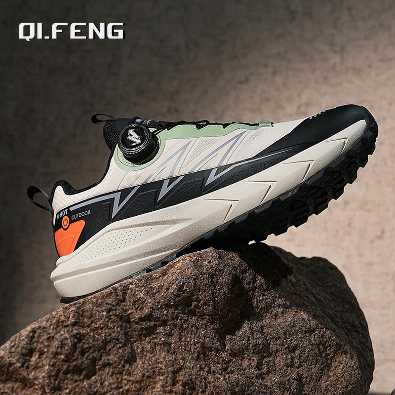 Men's Outdoor Mountaineering and Hiking Shoes New Durable Off Road Running Shoes Rotating Buckles Fashionable Large Sneaker