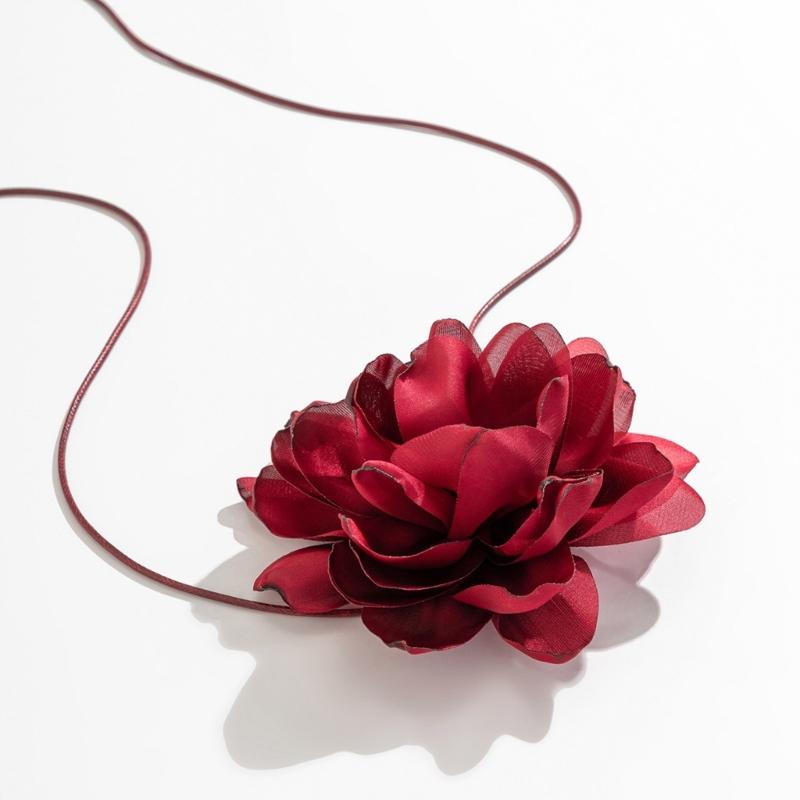Elegant Rose Flower Clavicle Chain All-matched Necklace Women Bridal Adjustable Choker Mariage Jewelry Y2K Accessories
