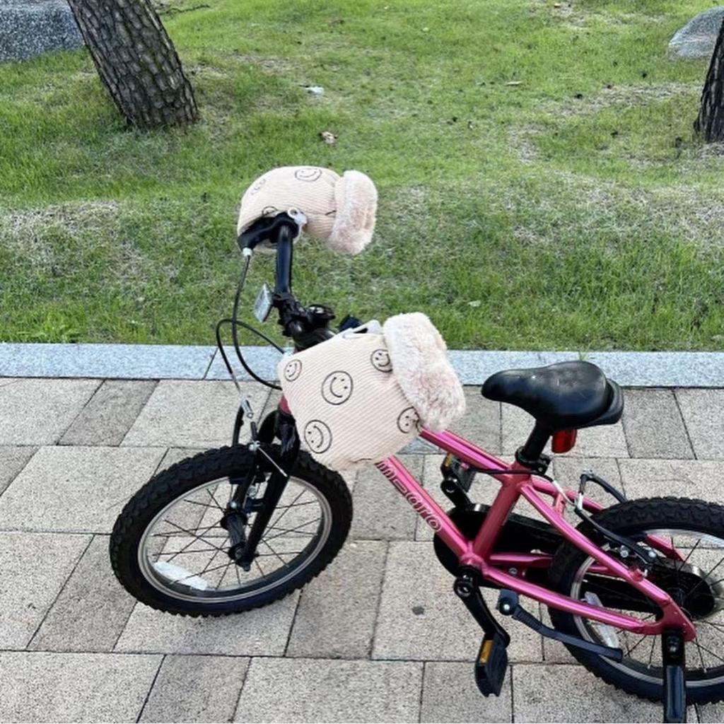 Children's Winter Gloves: Windproof, Anti-Freeze, Fleece-Lined & Cartoon Style for Bikes & Scooters