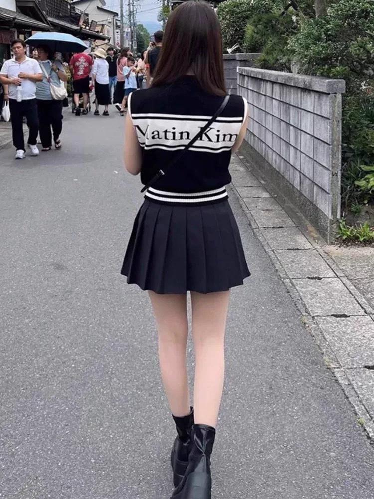 In-Stock Unisex Korean Knitted Sweater Vest Zipper Jacket - Jennie Zhao Lusi Style