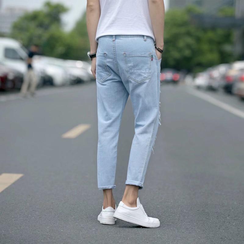 Herren Slim-Fit Nine-Point Jeans im Hong Kong-Stil, gewaschenes Weiß, zerrissen