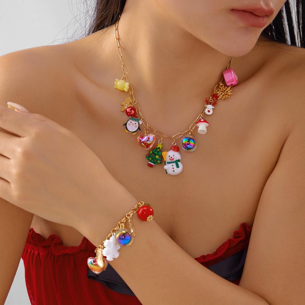 Christmas Metal Chain Necklace Bracelet For Women Santa Claus Snowman Bell Wreath Pendant Bracelet Choker Party New Year Gift