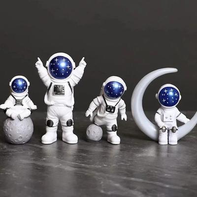 4 szt. Figurka Astronauty Statua Figurka Kosmonauta Rzeźba Zabawka Edukacyjna Dekoracja Biurka Domu Model Astronauty Dla Dzieci Prezent
