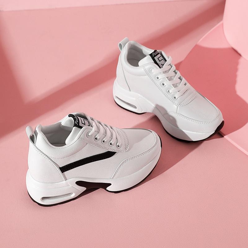 Inner heightening leather surface white shoes women's sports and leisure heightening shoes size 42 large size air cushion shock absorption