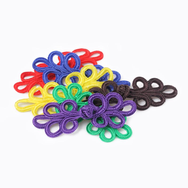 Handgefertigte fünfblättrige knopfartige Blumen für chinesische Retro-Tang-Anzüge und Cheongsam-Tanzkostüme für Kinder