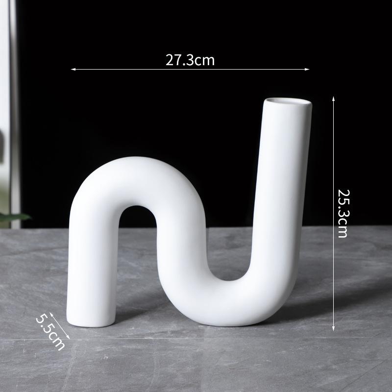 Creative Twisted Pipeline Abstract Artwork Statue Desk Decoration Ornaments Modern Crafts Ceramic Sculpture Room Aesthetic Decor