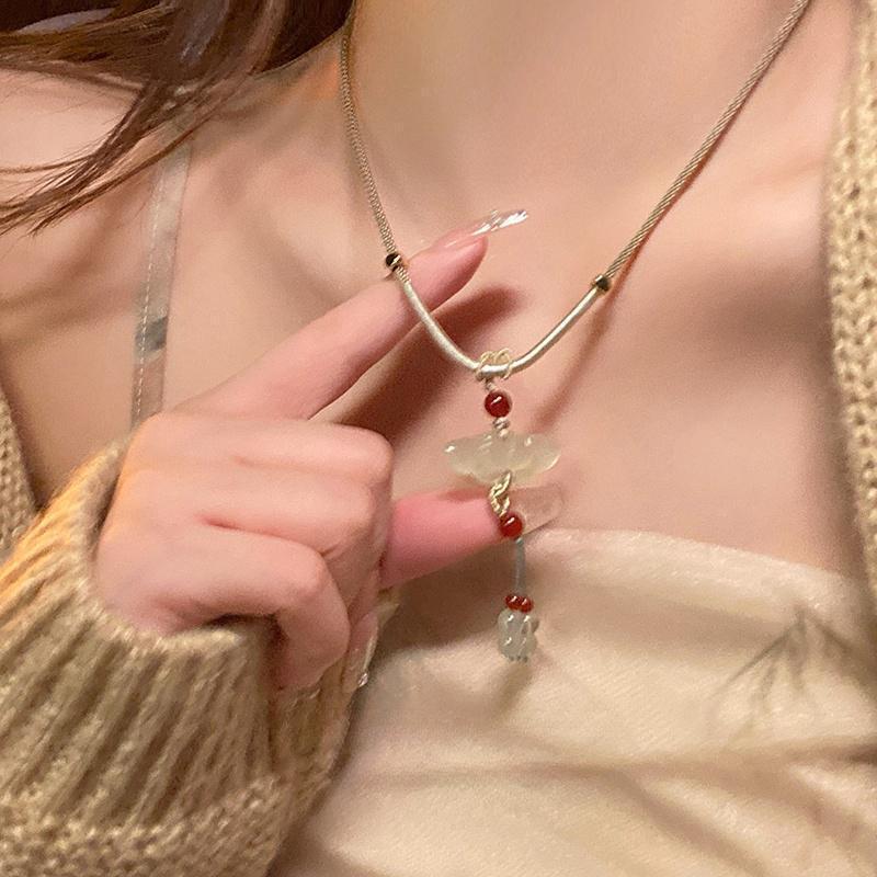 Lotus jade pendant braided rope necklace women's new Chinese ancient cheongsam decoration national style Hanfu horse dress with accessories
