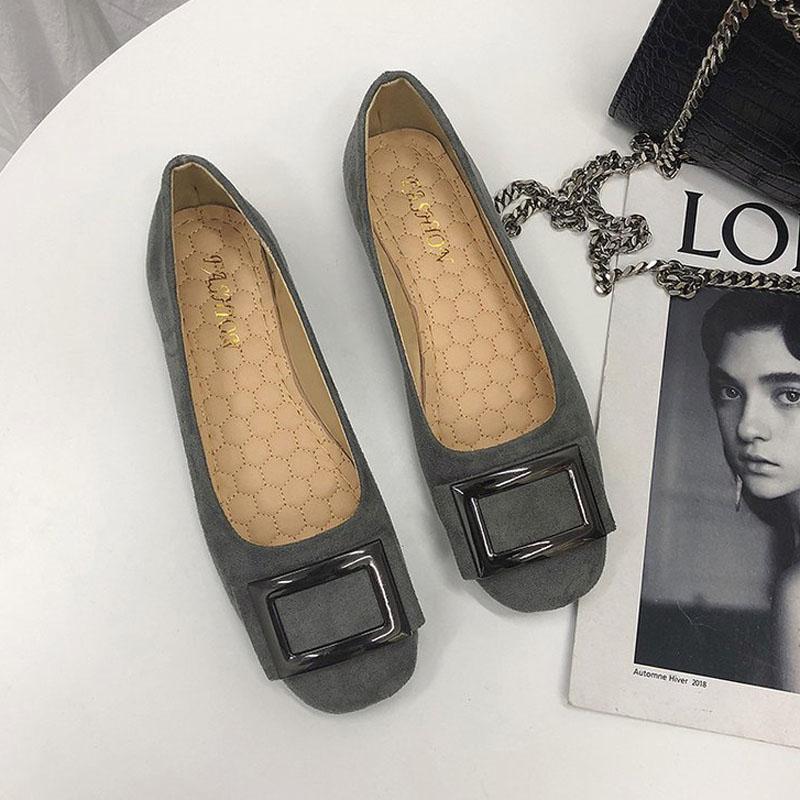 

Модные женские балетки Весенние металлические квадратные пряжки Одинарная обувь Женские повседневные лоферы Балетки Женская обувь Размер 35-44 WSH4397 35 серый