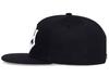 [sproutsy] Flat Visor Cap with Embroidered Logo, Snapback Hat, NY (JP, Numeral Size, 58.0 cm, Black)