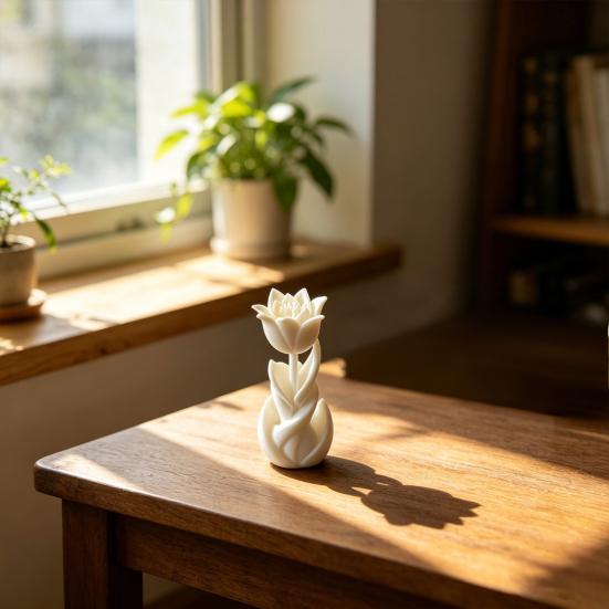 Office Ornament 3D Printed Tulip Shape Decorative Figurine Integrated Molding PLA Small Sculpture Home Decor