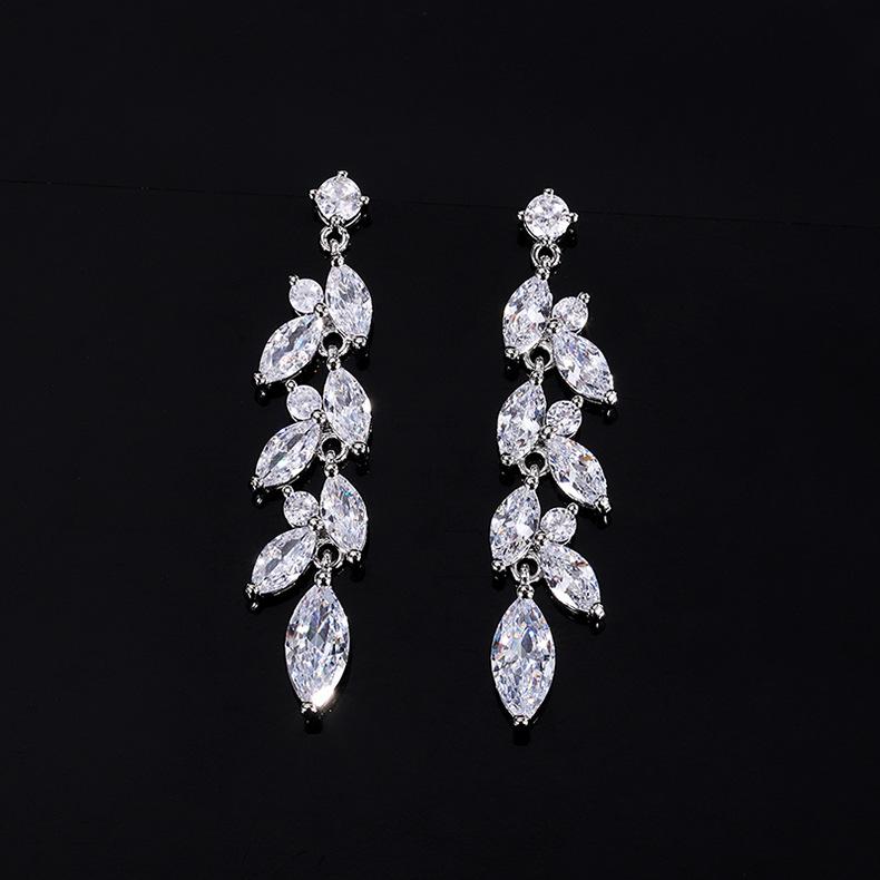 

Новые Цирконовые ожерелья Ювелирные изделия Свадебные аксессуары Ожерелье Серьги Серьги Свадебные аксессуары