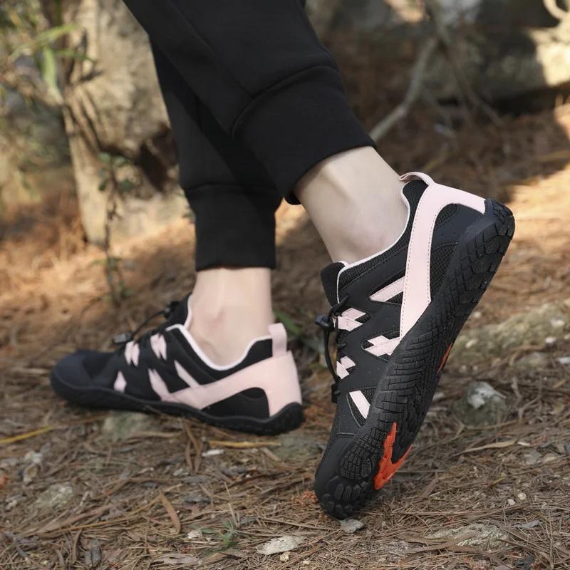 New Men's and Women's Hiking Shoes Outdoor Breathable Soft Soled Hiking Shoes Bicycle Shoes Couple Hiking