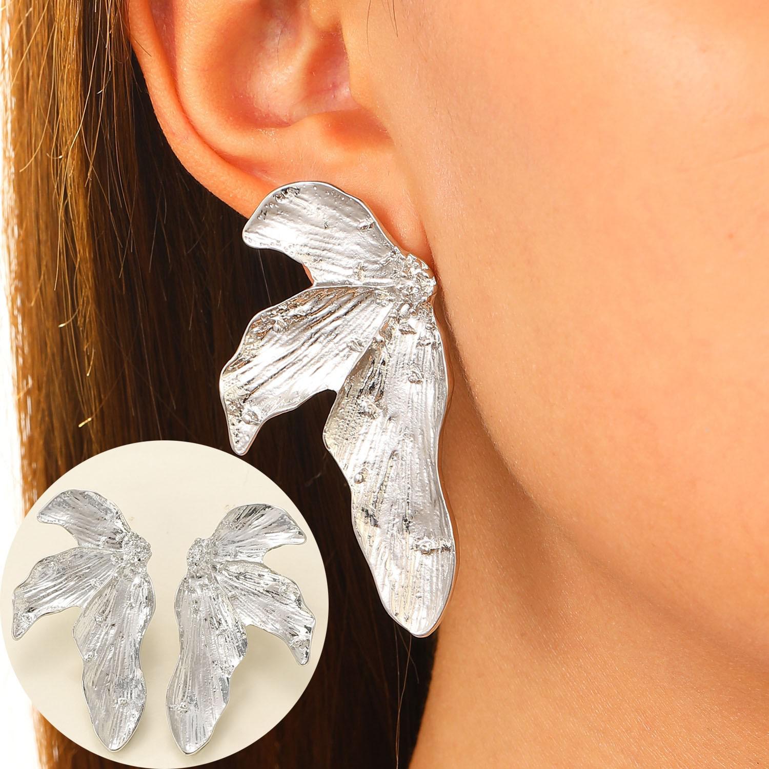 Exaggerated Big Gold Leaf Earrings For Women Metal Earing Jewelry Trending New Hawaiian Holiday Earrings Gifts