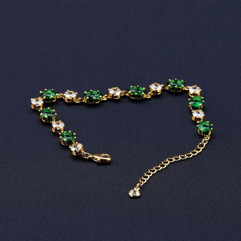 Exquisite Green Zircon Bracelet - Trendy Luxury Fashion with Celebrity-Inspired Design