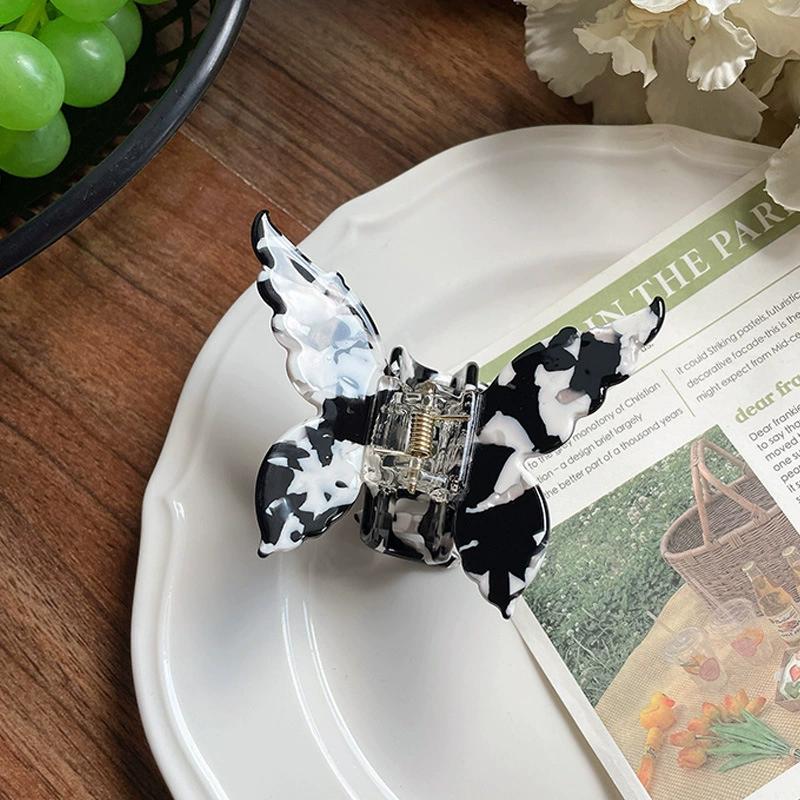 

Elegant Butterfly Hair Claw For Women Gradient Tie-Dye Colored Acetate Resin Hairpin Spring Summer Sweet Tools Hair Accessories