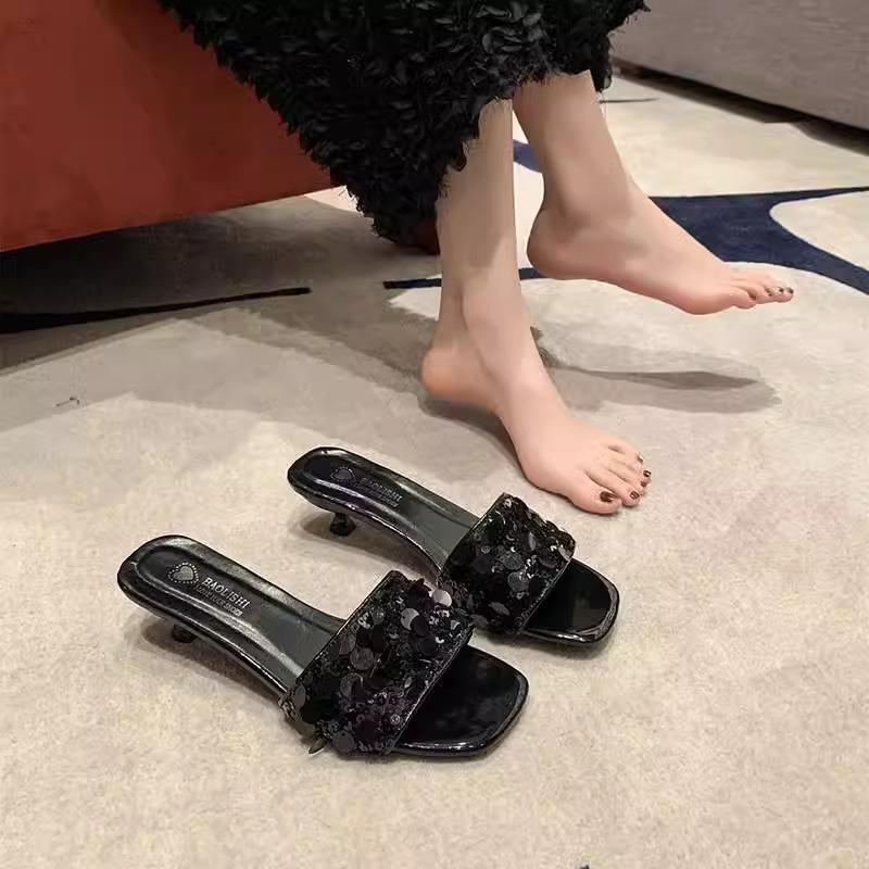 French slippers women's head low heel slippers sequined fashion one-word drag 2025 new summer casual sandals outside