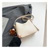 Textured versatile bucket bag women's new trendy Korean version fashionable wide shoulder strap foreign style single shoulder oblique A