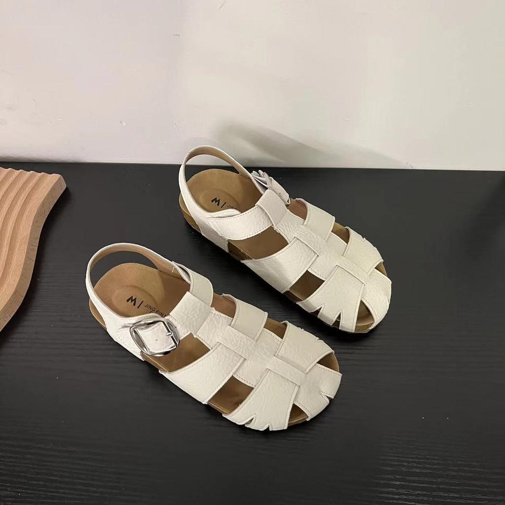 Beautiful pig cage shoes women's flat sandals 2025 summer hollow woven bag head Roman beach shoes women's hole shoes