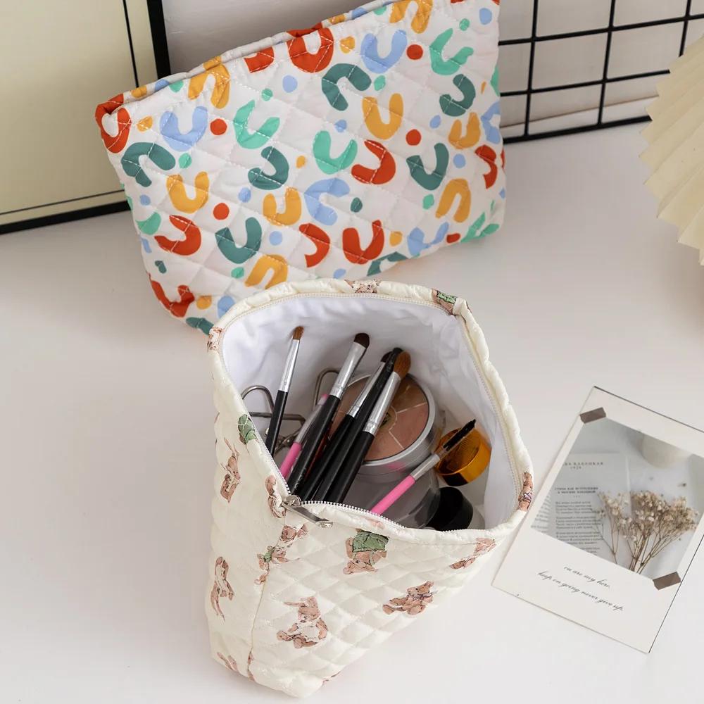 Girl Korean Style Large Capacity Cosmetic Bag Checkered Floral Cartoon Makeup Bags Women Clutch Bag Travel Cosmetic Organizer