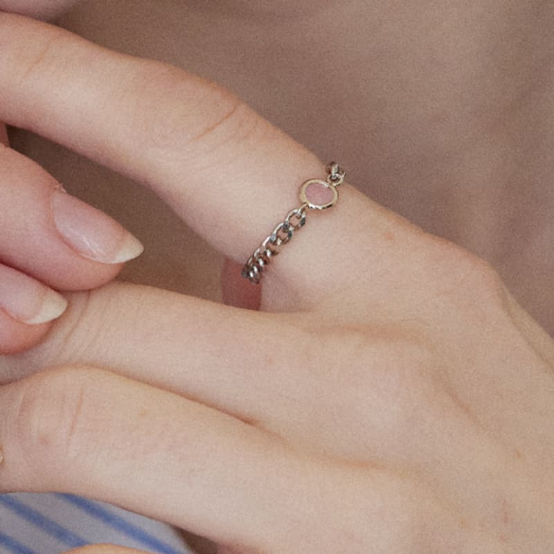 MERRYMOTIVE Babypink crystal pendant chain ring