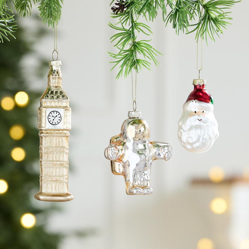 Creative Christmas Tree Decorations: Glass Painted Hedgehog & Bear Charms