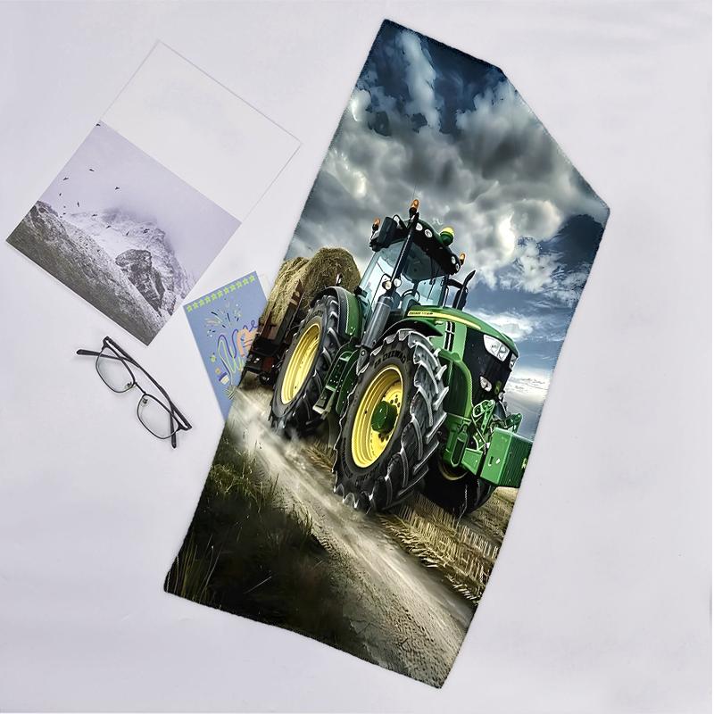 Tractor Fashion Beach Towel: Ideal for Summer Adventures Soft, Absorbent and Quick Drying Suitable for Swimming and Bathing