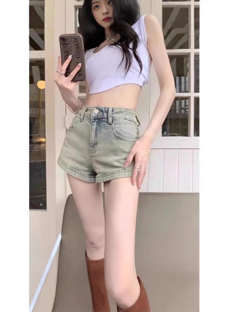 Spicy Girl 2024 High-Waisted Retro A-Line Denim Shorts for Women: Slimming, Super Short Summer Hot Pants