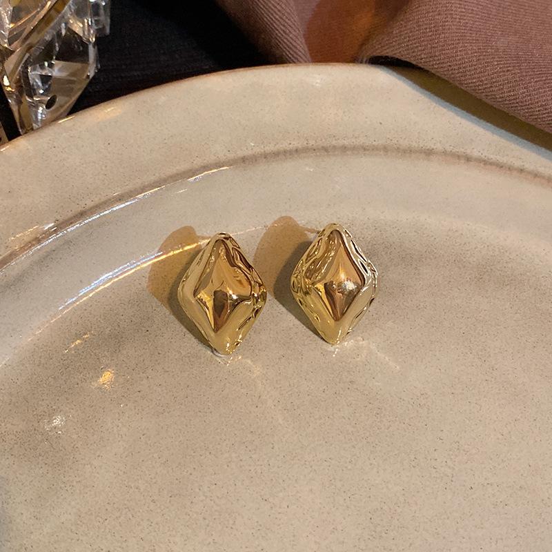 CCB Steel Needle Earrings Women's Cold Wind Personality Versatile Explosive Stud Earrings Trend Temperament Exaggerated Earrings