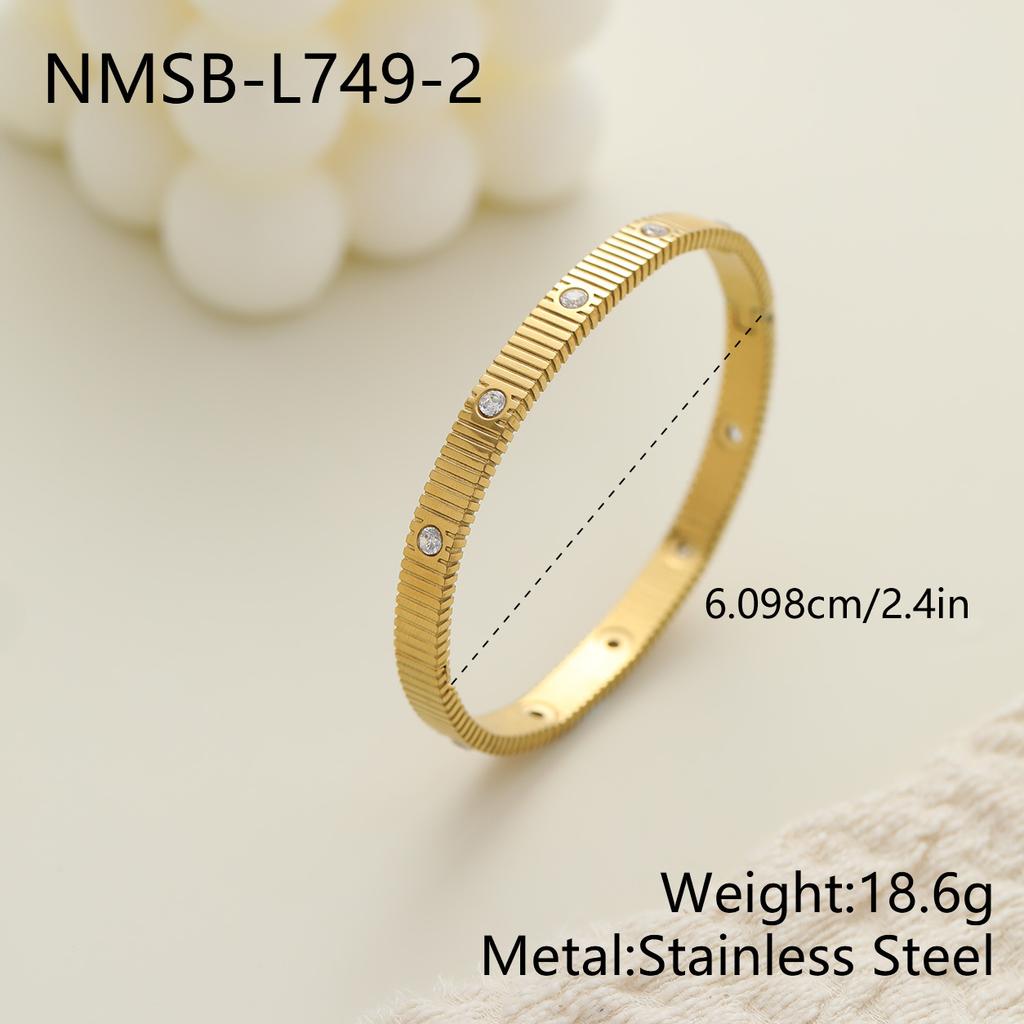 Stainless Steel Gold Plated Open Bangle Multi-Style Heart Star Stripe Mother-of-Pearl Design Versatile Layering Bracelet