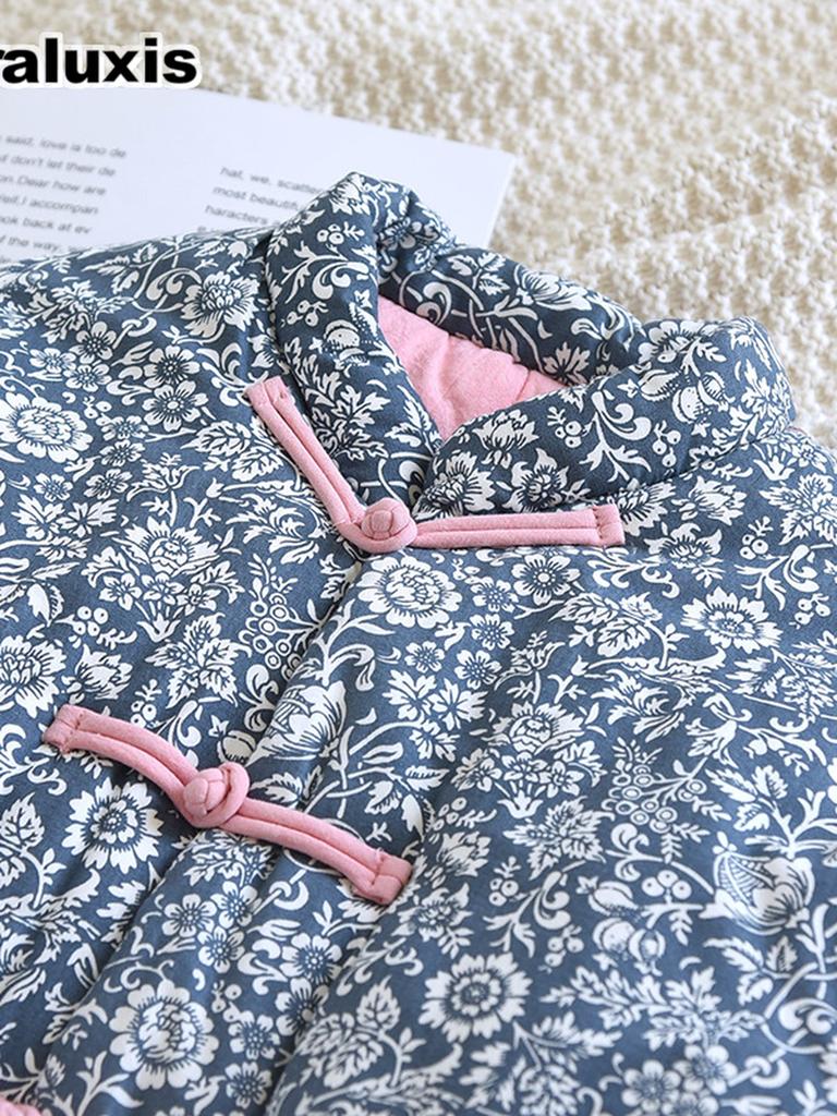 Winter Warm Cotton Pajamas for Women, Traditional Chinese Style Mom Suit with Floral Embroidery