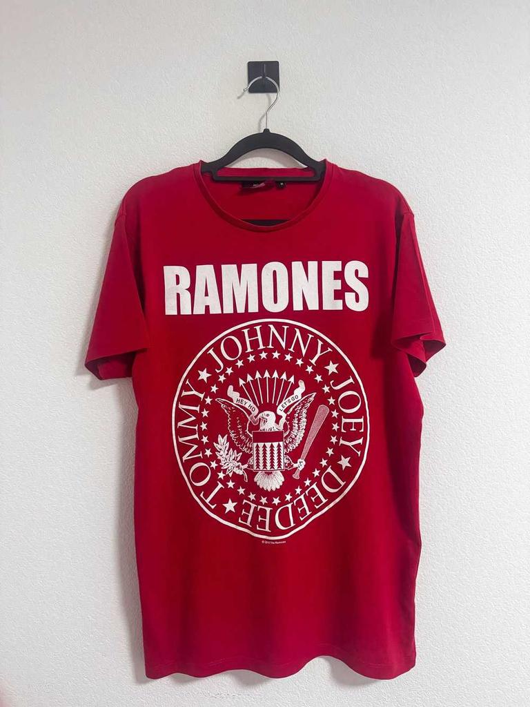 Ramones Vintage Band Tee Punk Rock Graphic T-Shirt Classic Logo Rare S-5XL Unisex T-Shirt